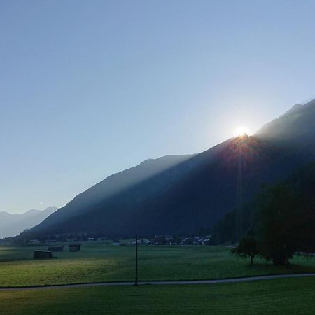 Ferienhaus Lechtaler Alpen Bach  Bagian luar foto