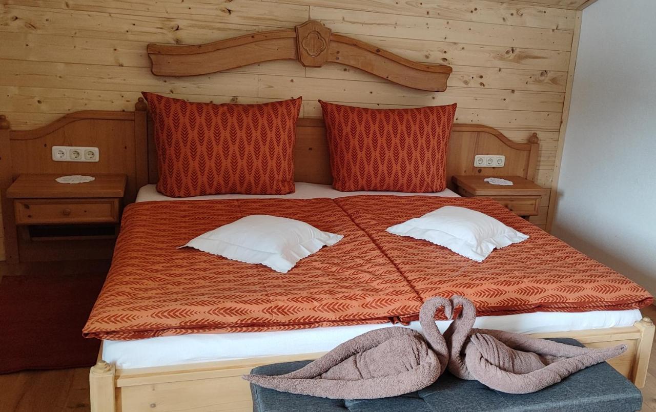 Ferienhaus Lechtaler Alpen Bach  Bagian luar foto