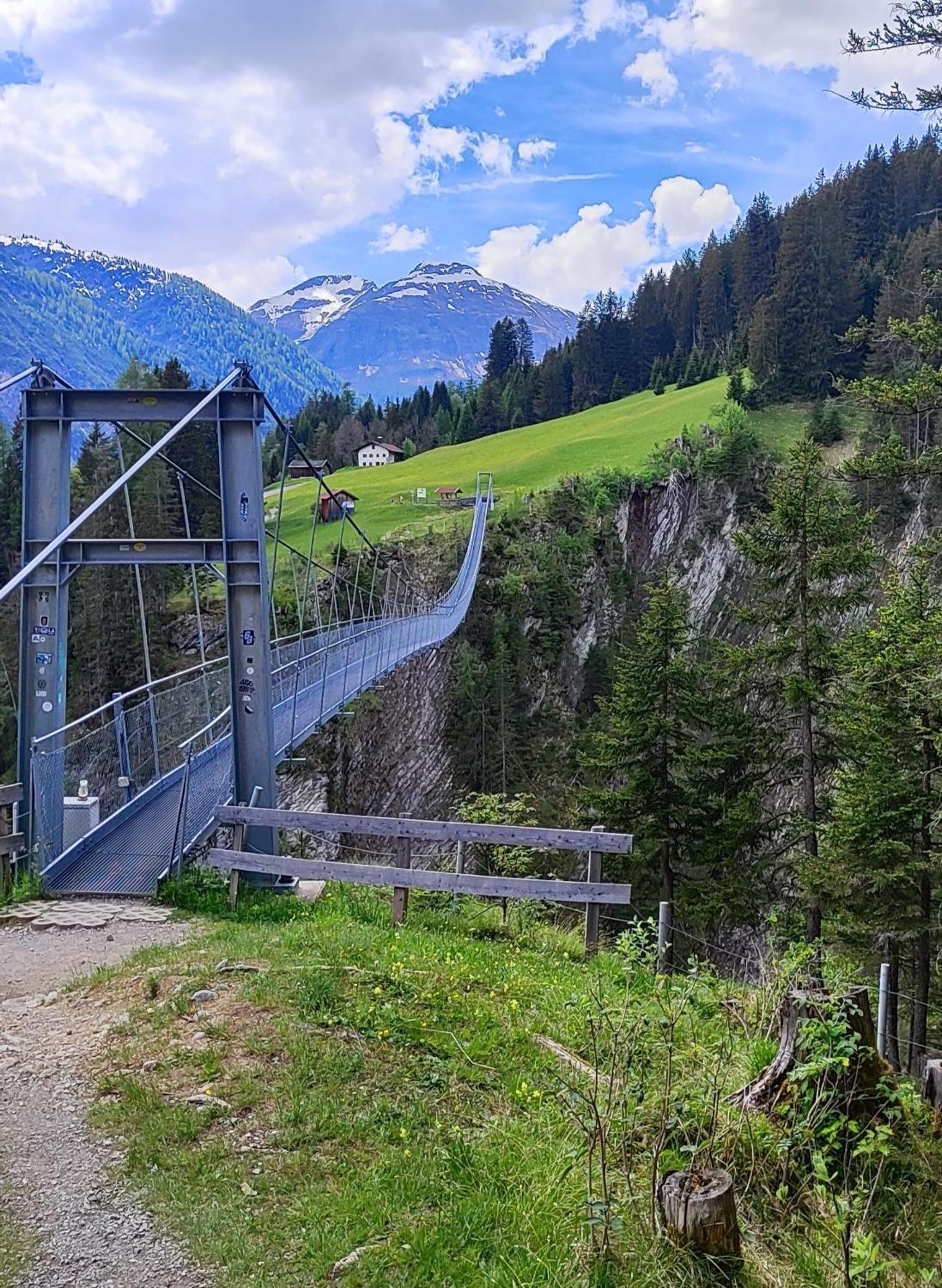 Ferienhaus Lechtaler Alpen Bach  Bagian luar foto