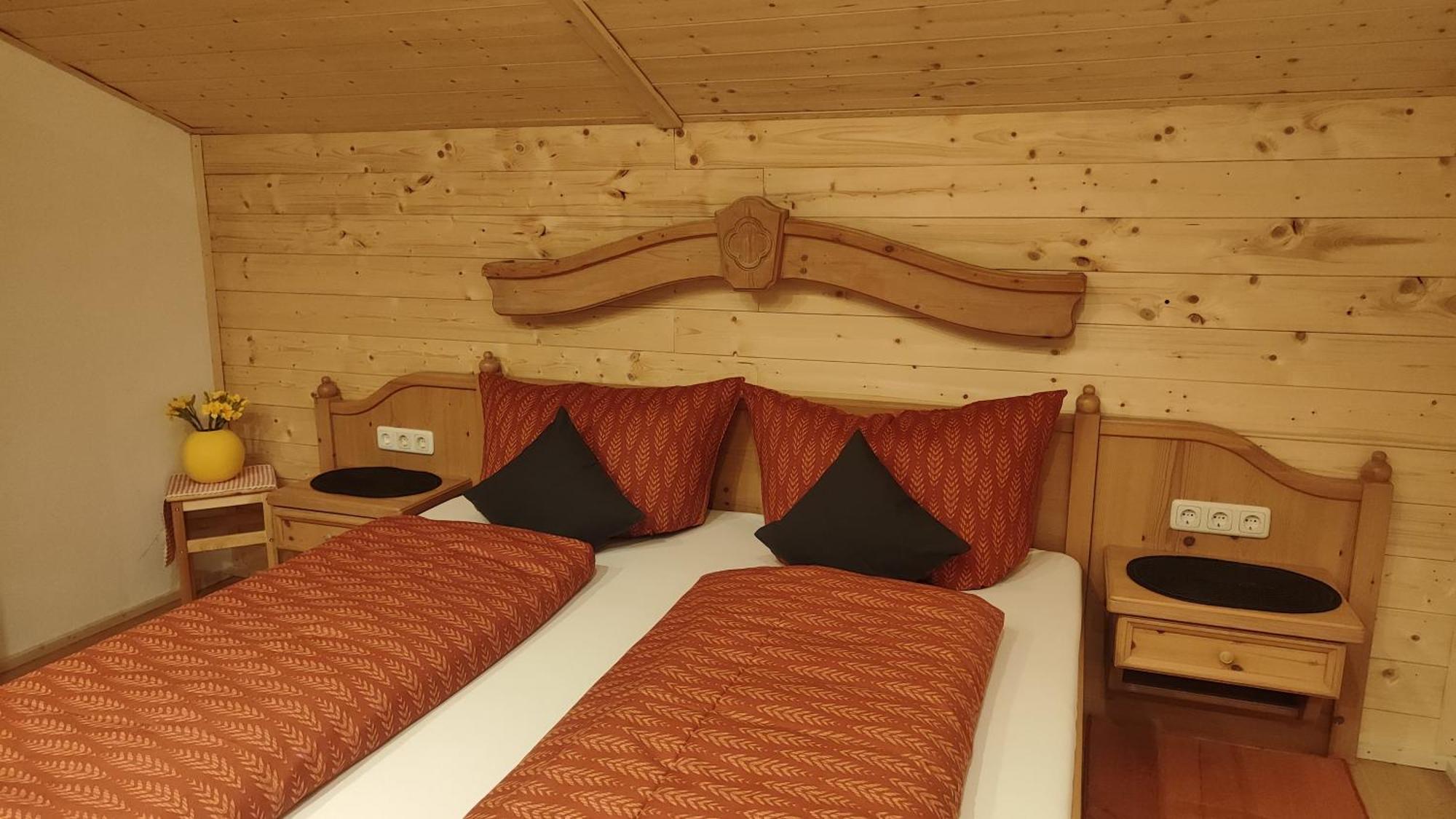 Ferienhaus Lechtaler Alpen Bach  Bagian luar foto