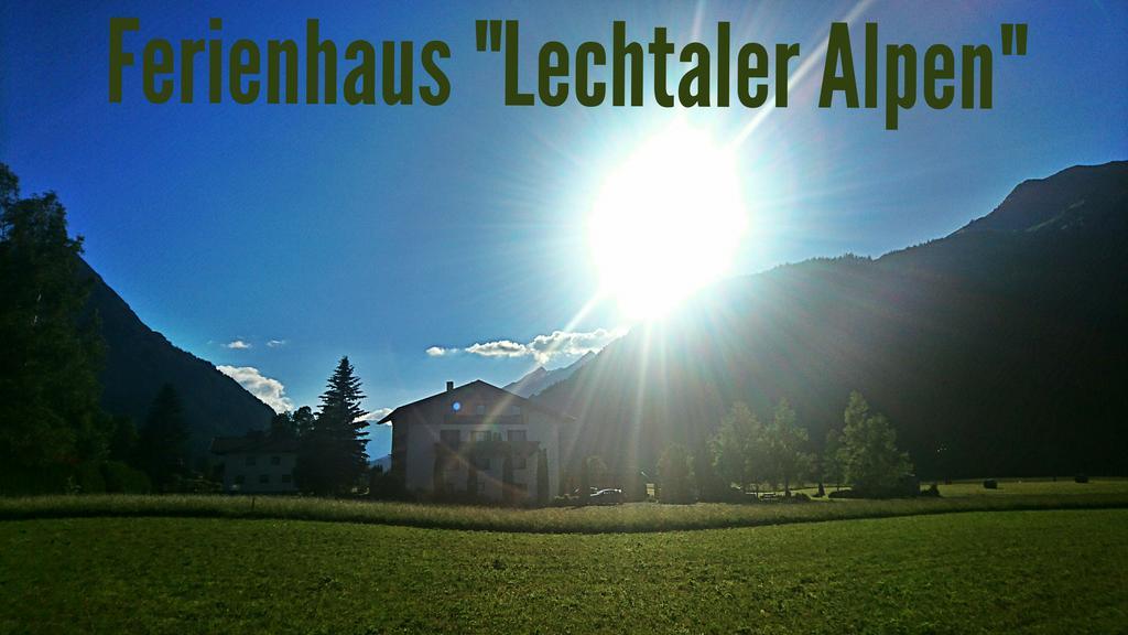 Ferienhaus Lechtaler Alpen Bach  Bagian luar foto
