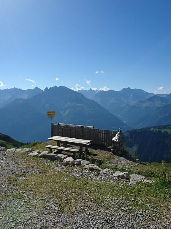 Ferienhaus Lechtaler Alpen Bach  Bagian luar foto